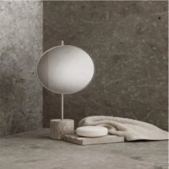 Wandspiegel Blomus Lamura Mourning Dove 9 Wandspiegel Blomus Lamura Mourning Dove -Winkel Voor Huis- En Badkamerartikelen blomus marmeren wandspiegel lamura mourning dove sfeer3